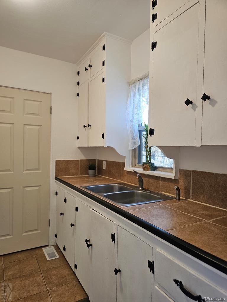 MLS Image #4 for 634  acero avenue,pueblo, Colorado