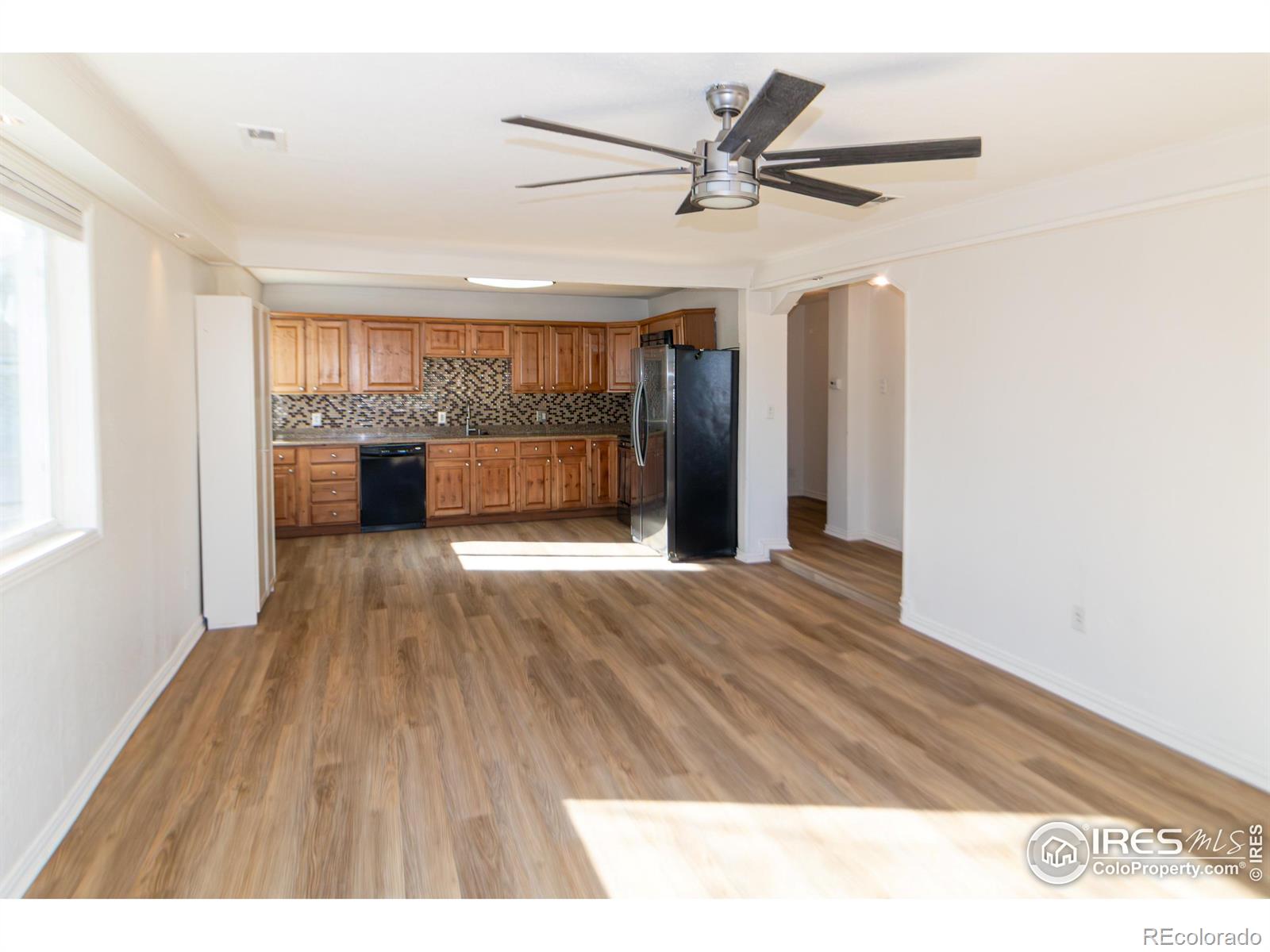MLS Image #4 for 927 s yates street,denver, Colorado