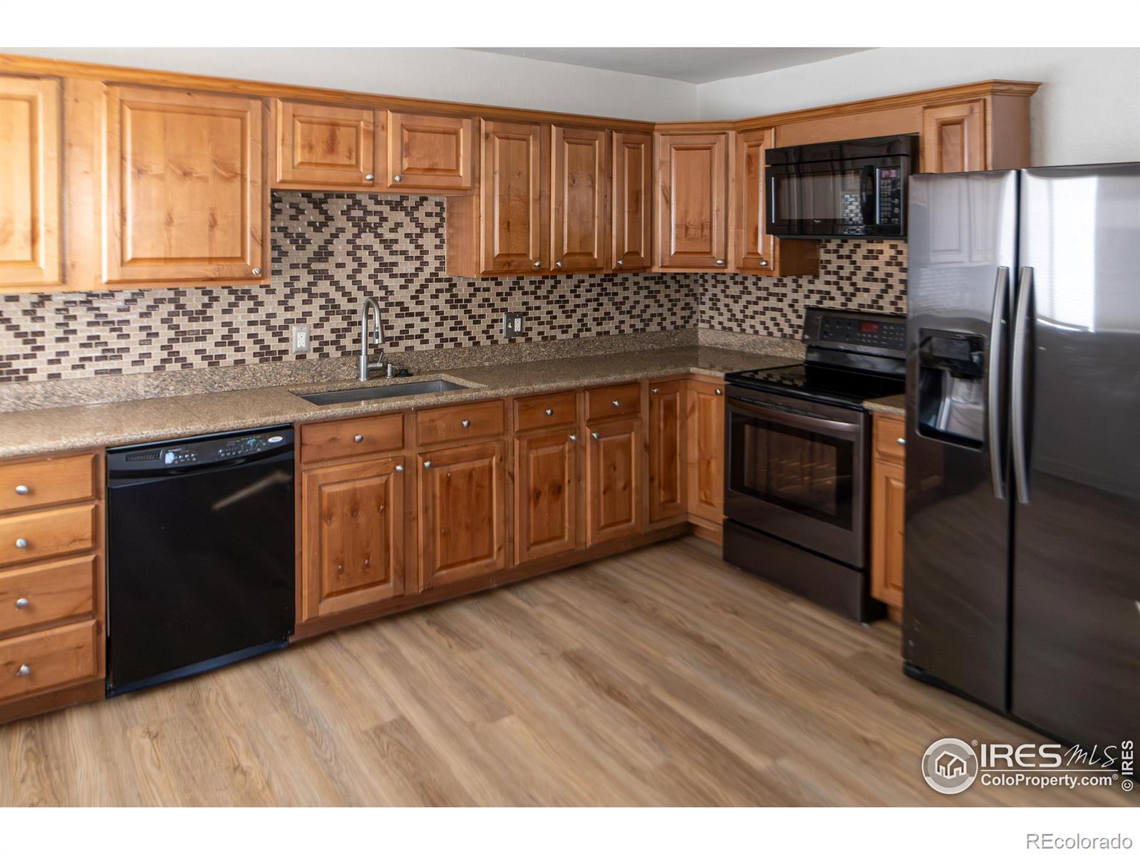MLS Image #5 for 927 s yates street,denver, Colorado