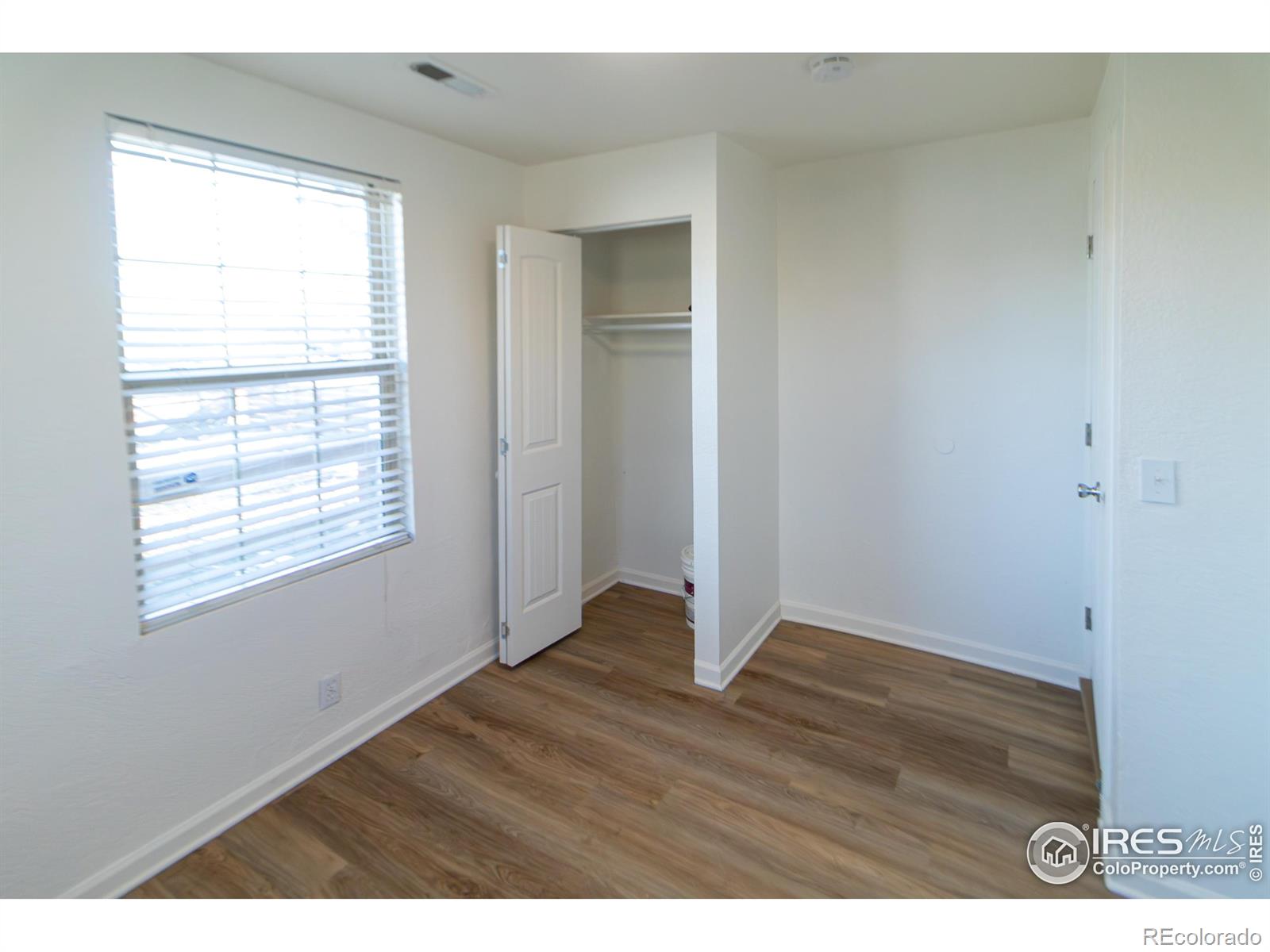 MLS Image #6 for 927 s yates street,denver, Colorado