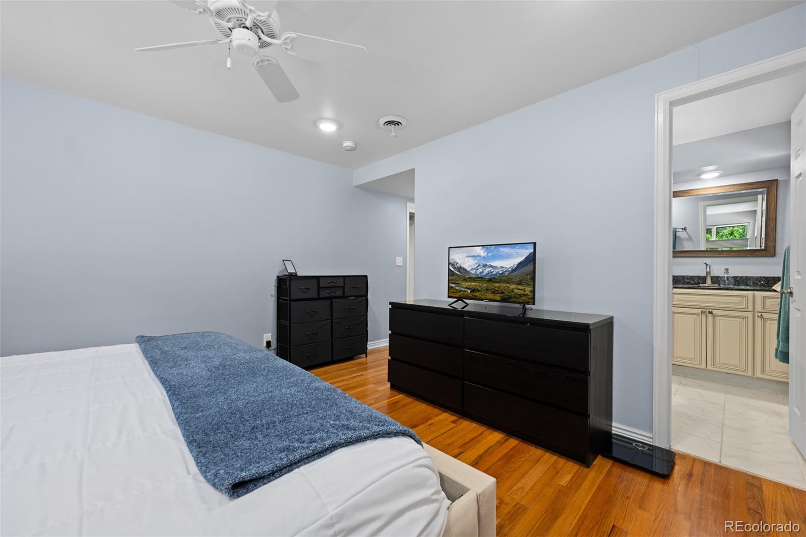 MLS Image #13 for 11328 w 27th avenue,lakewood, Colorado