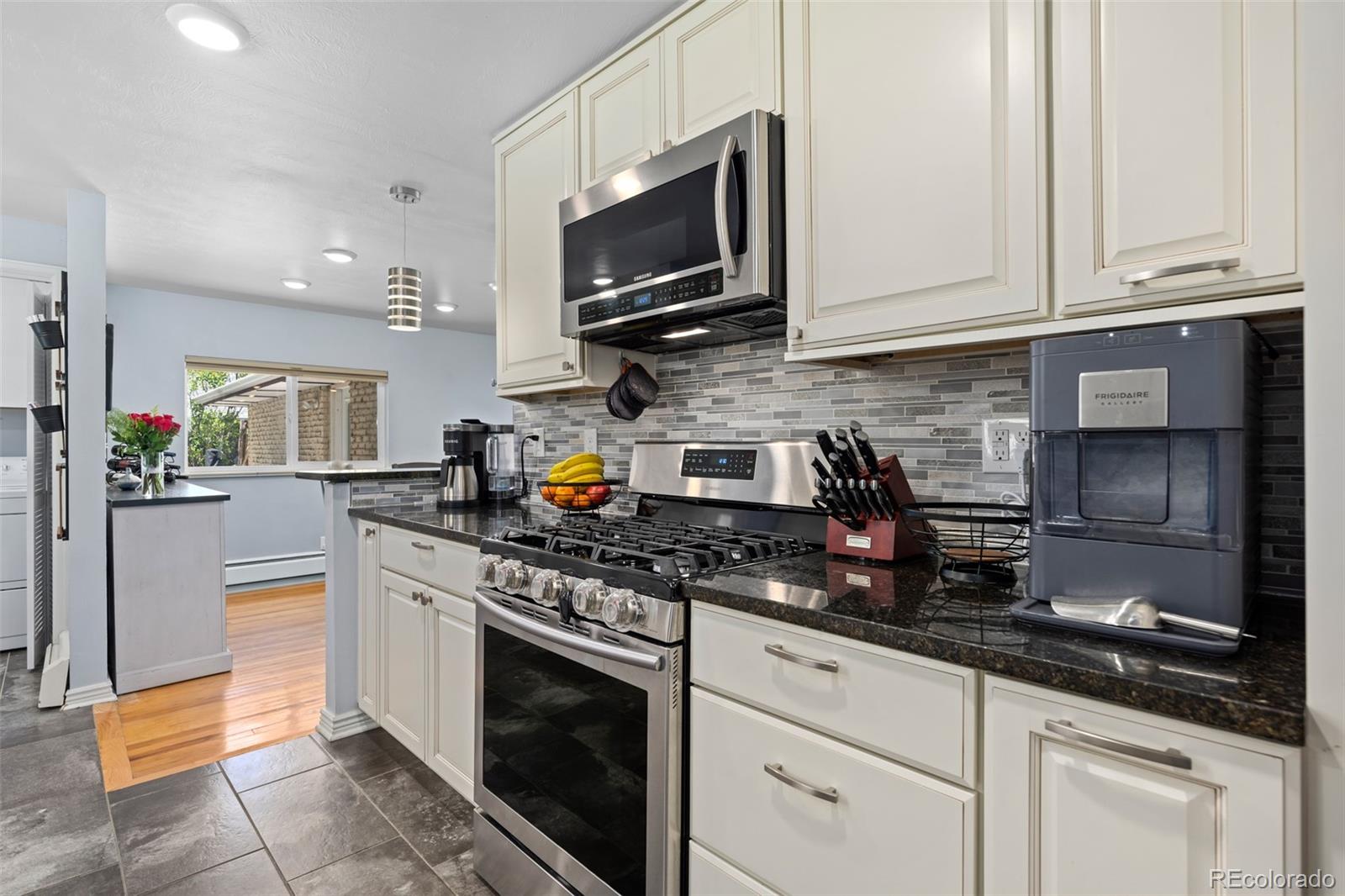 MLS Image #6 for 11328 w 27th avenue,lakewood, Colorado