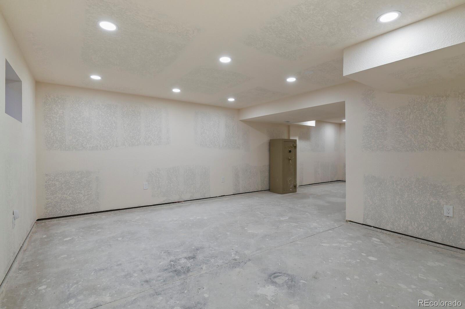 MLS Image #28 for 15660 e mexico avenue,aurora, Colorado
