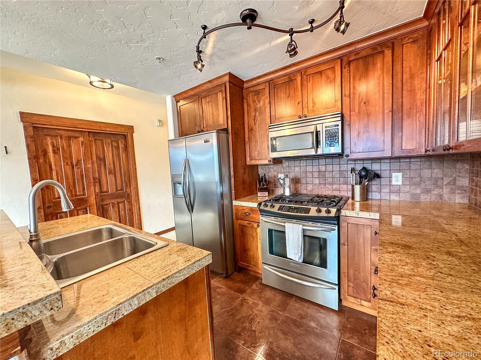 MLS Image #11 for 39  cozens pointe circle,fraser, Colorado