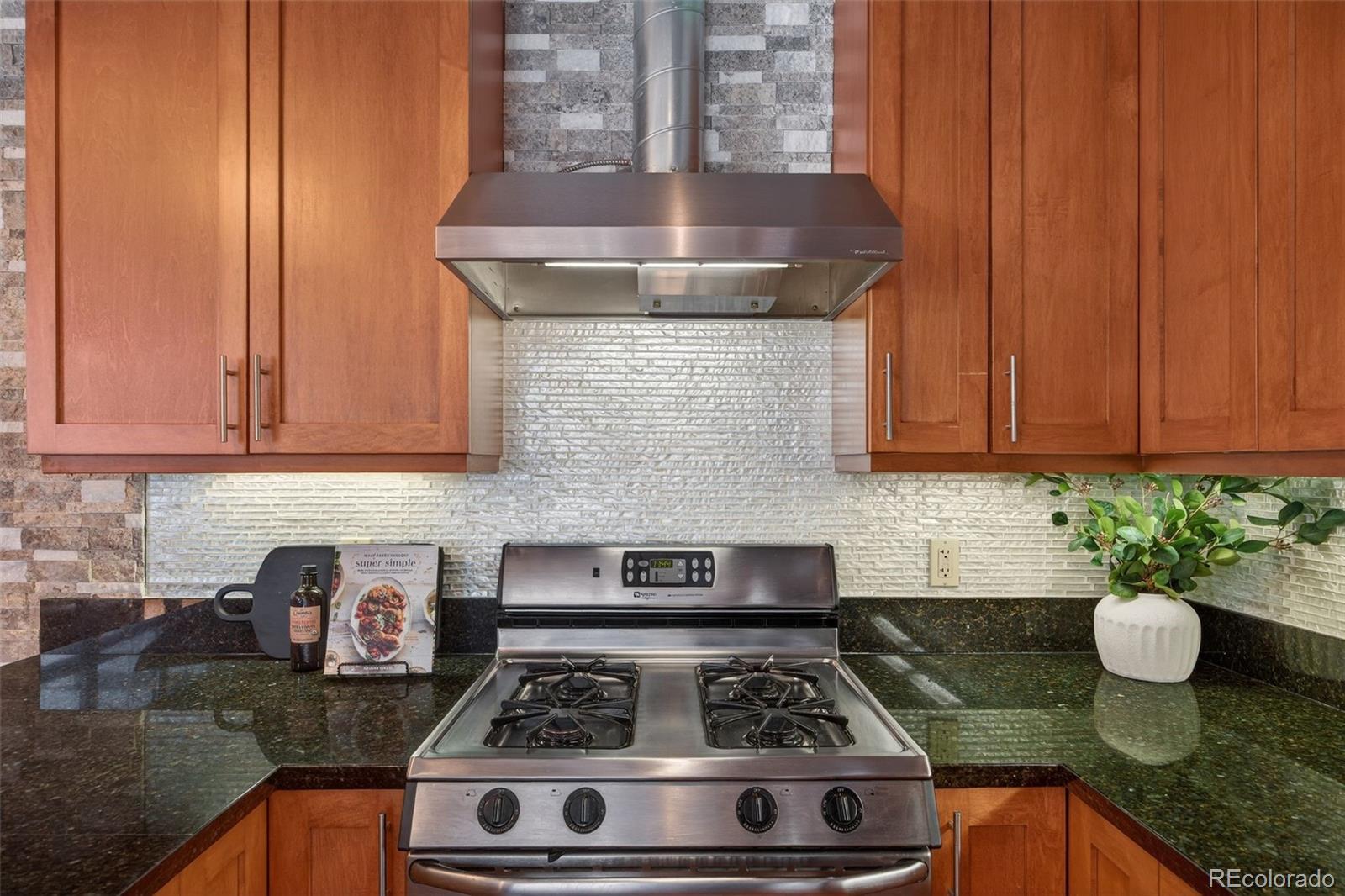 MLS Image #8 for 1800  lawrence street 406,denver, Colorado
