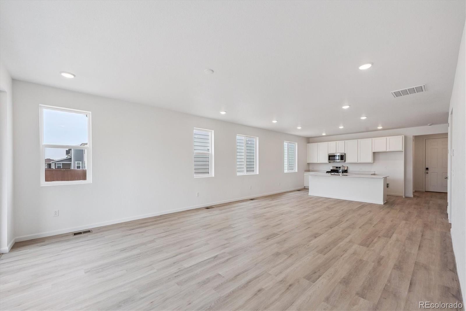 MLS Image #10 for 4627  sugar beet street,johnstown, Colorado