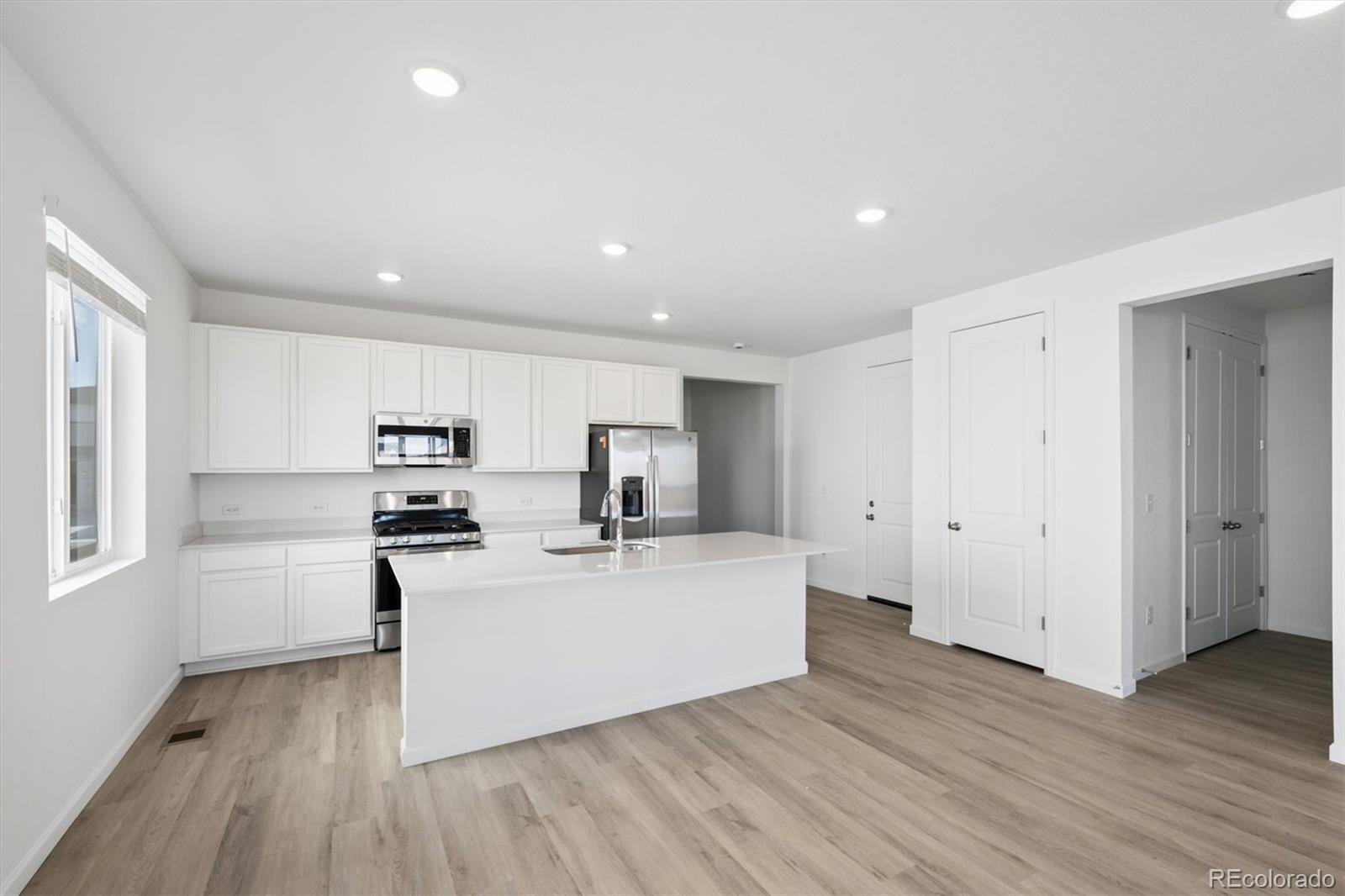 MLS Image #4 for 4627  sugar beet street,johnstown, Colorado