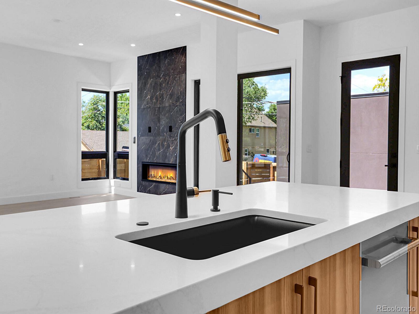 MLS Image #15 for 1491 s york street,denver, Colorado