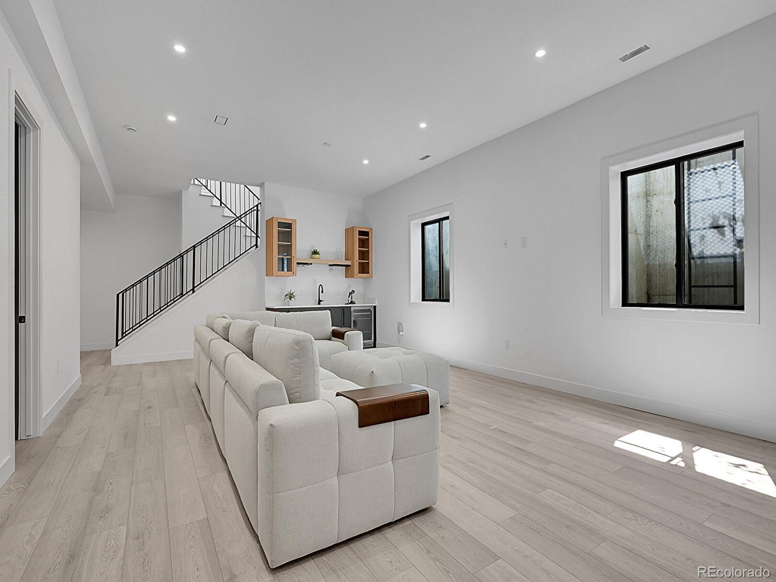 MLS Image #36 for 1491 s york street,denver, Colorado