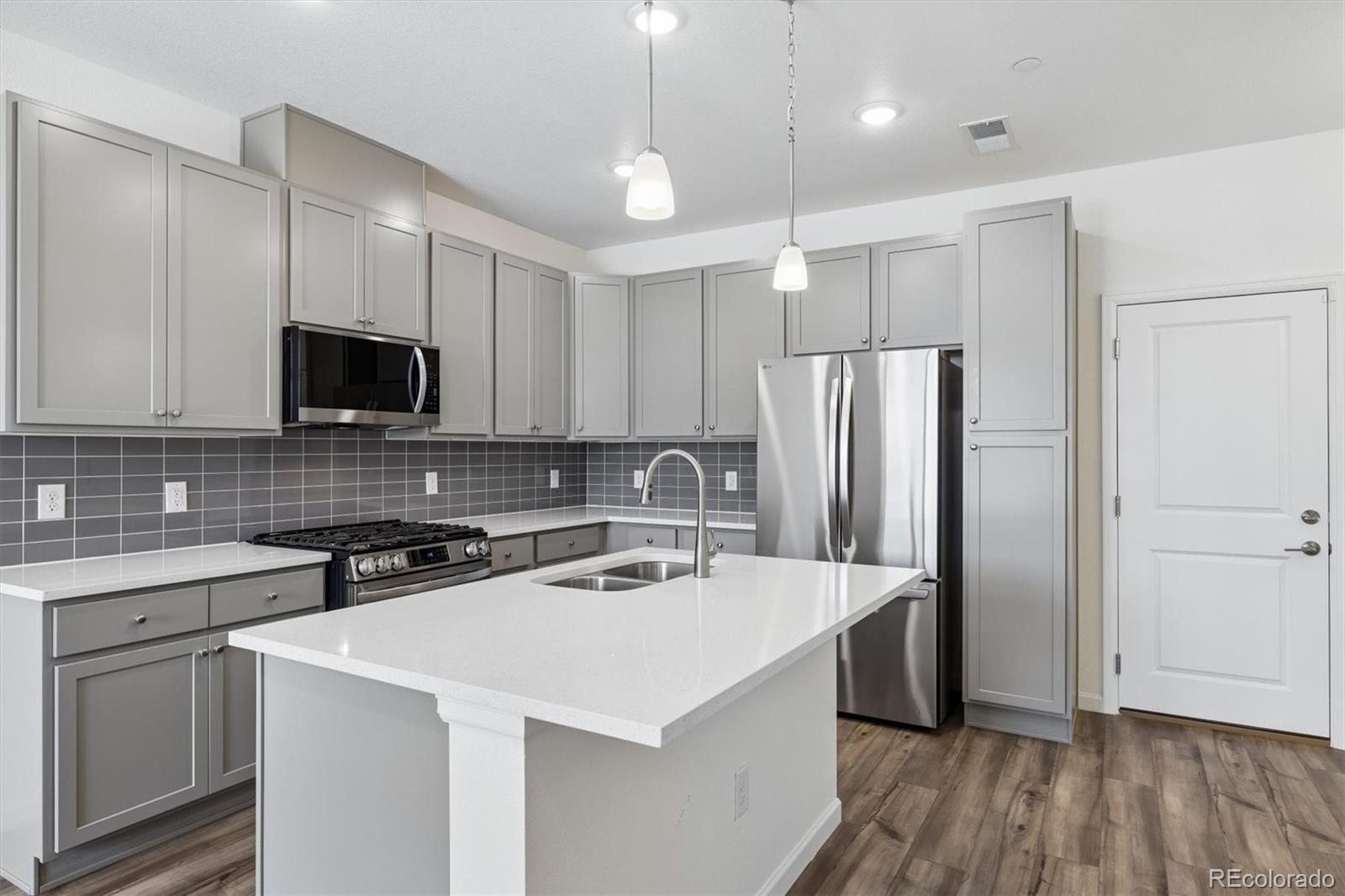 MLS Image #5 for 6690  merseyside lane,castle pines, Colorado