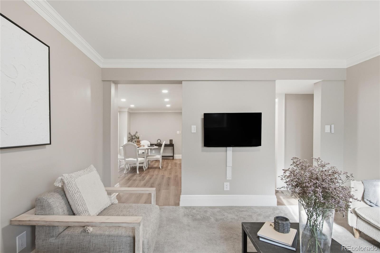 MLS Image #11 for 999 n emerson street,denver, Colorado