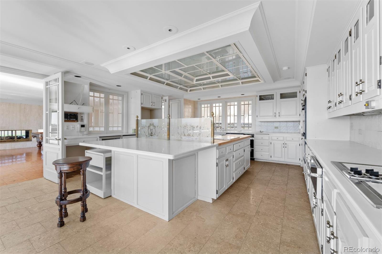 MLS Image #11 for 5700 s quebec street,englewood, Colorado