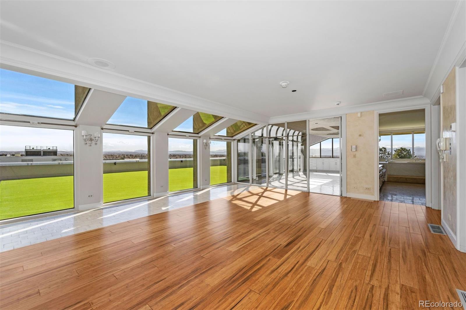 MLS Image #13 for 5700 s quebec street,englewood, Colorado