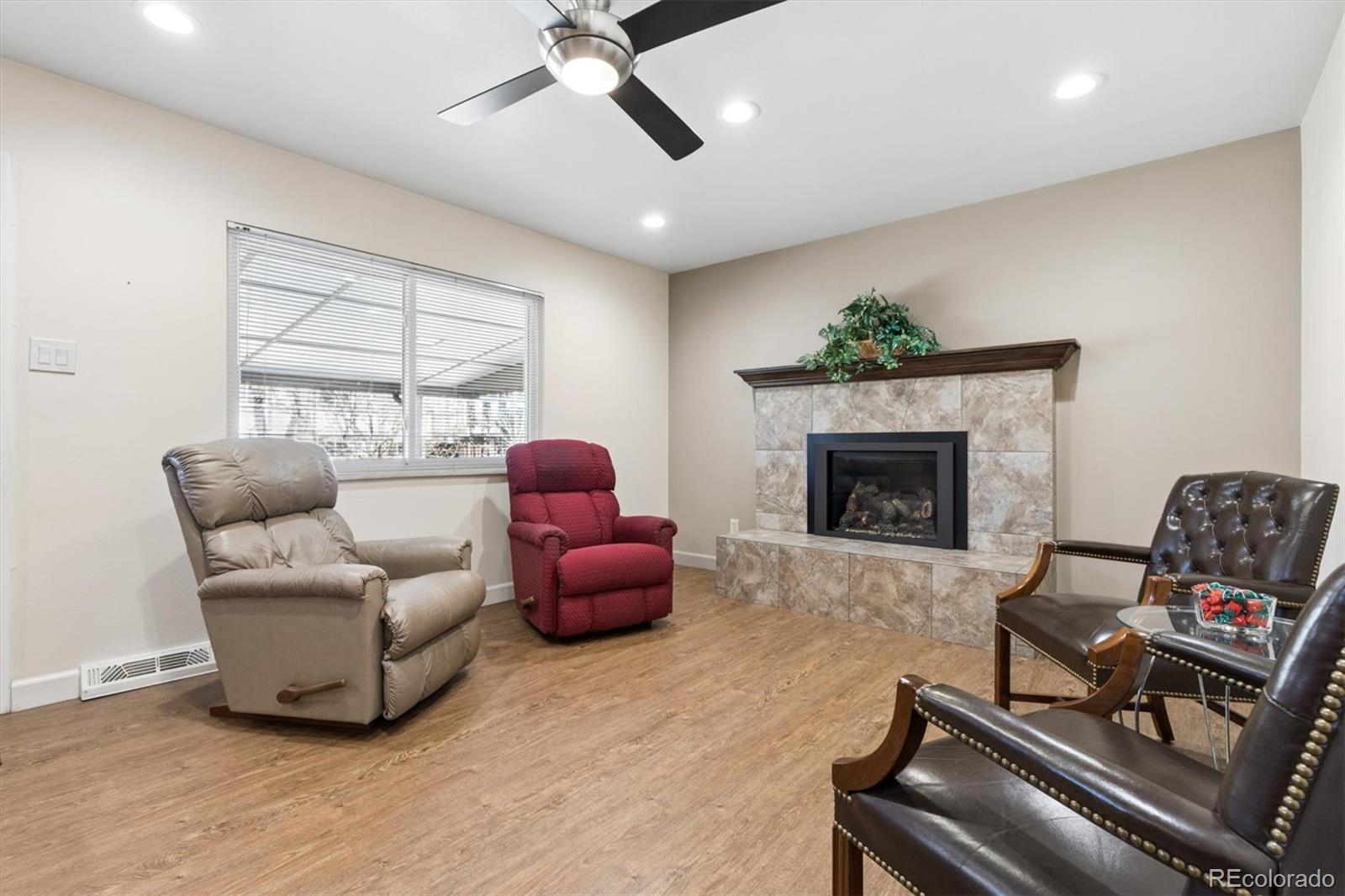 MLS Image #11 for 8005 e princeton avenue,denver, Colorado