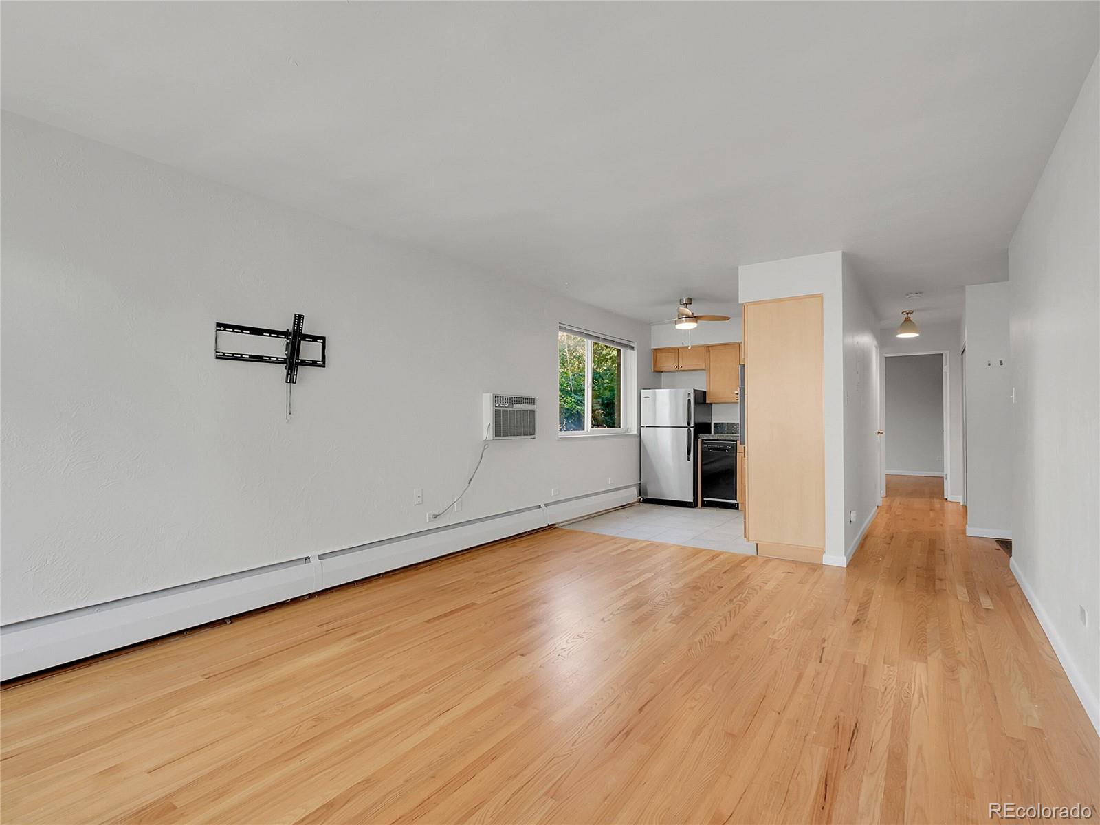 MLS Image #7 for 1056 n marion street,denver, Colorado