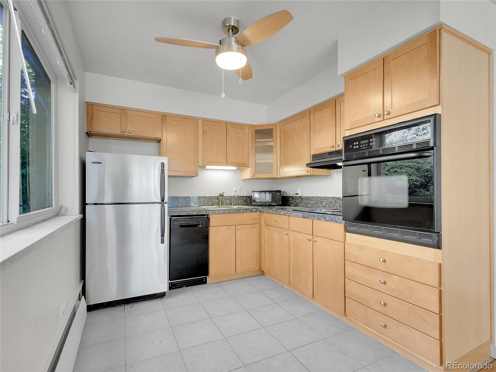 MLS Image #9 for 1056 n marion street,denver, Colorado