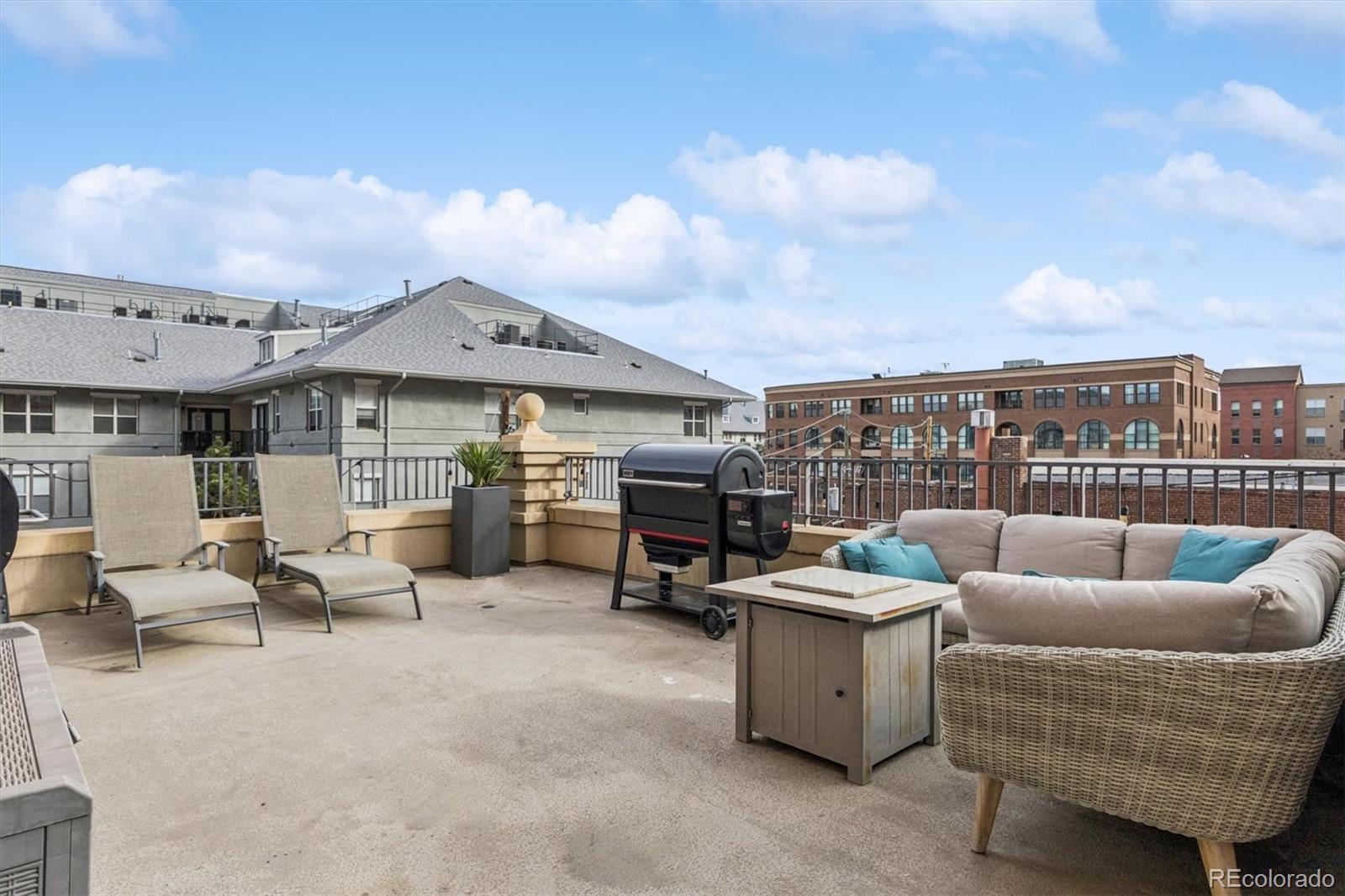 MLS Image #13 for 1950 n logan street 411,denver, Colorado