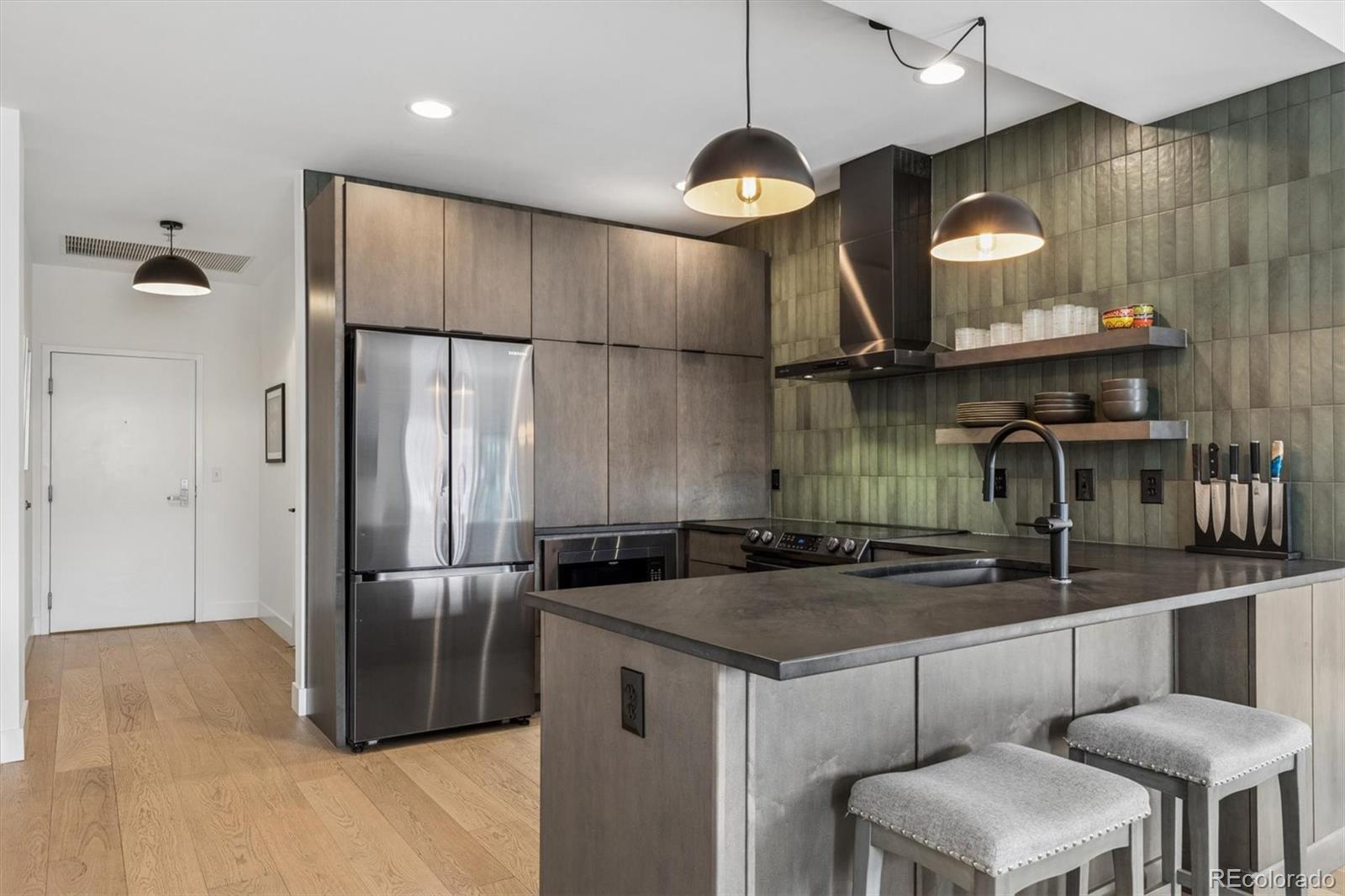 MLS Image #2 for 1950 n logan street 411,denver, Colorado