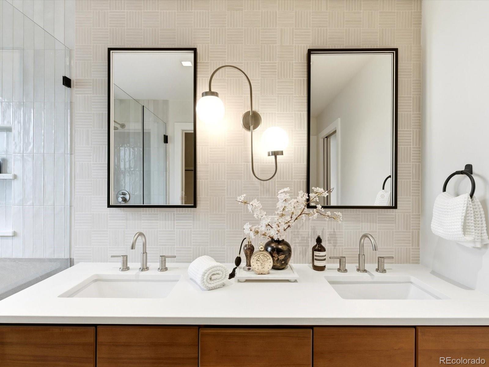 MLS Image #22 for 270 s krameria street,denver, Colorado