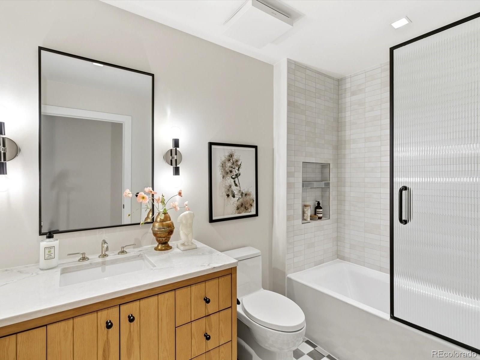 MLS Image #27 for 270 s krameria street,denver, Colorado