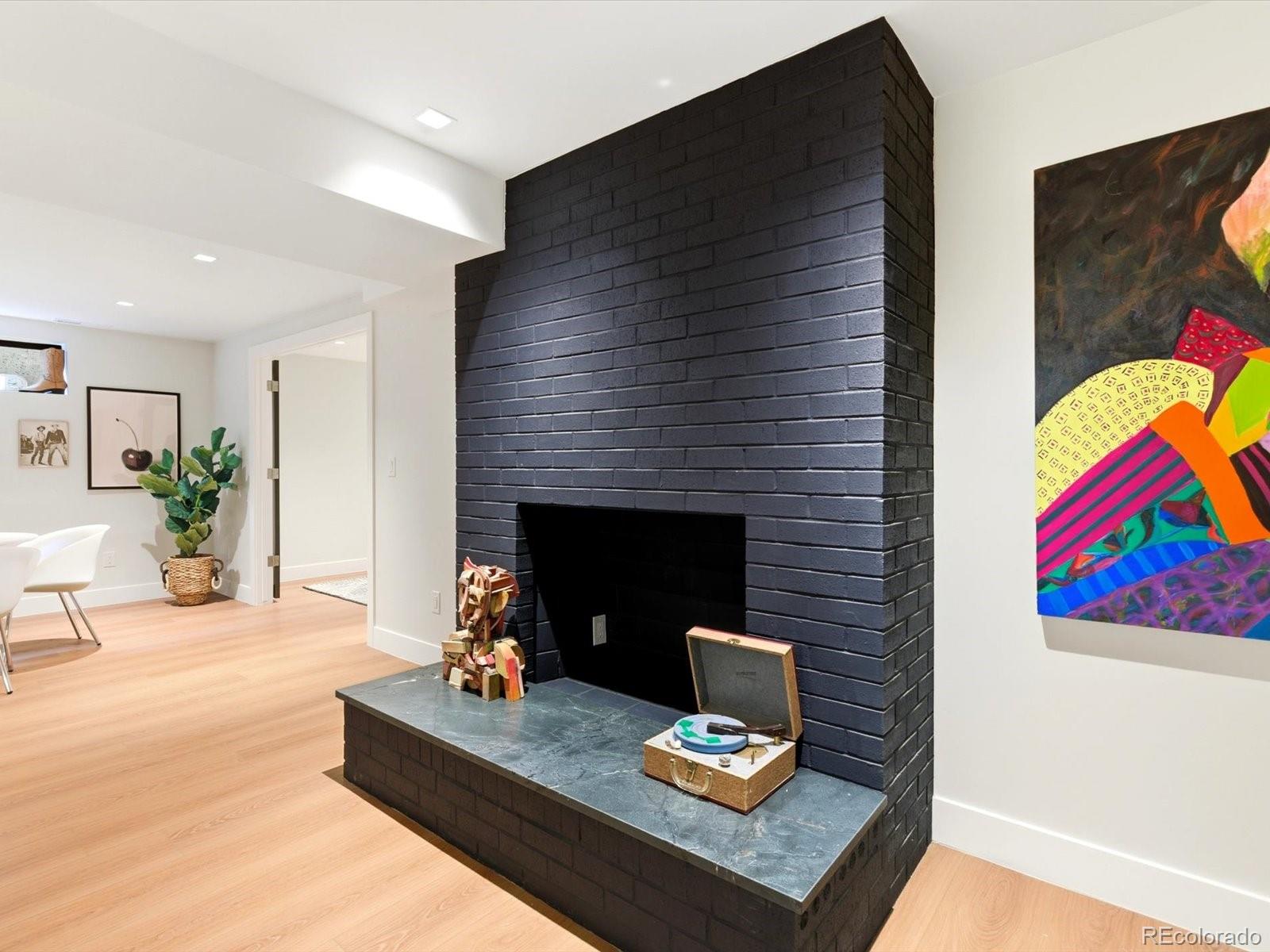 MLS Image #31 for 270 s krameria street,denver, Colorado