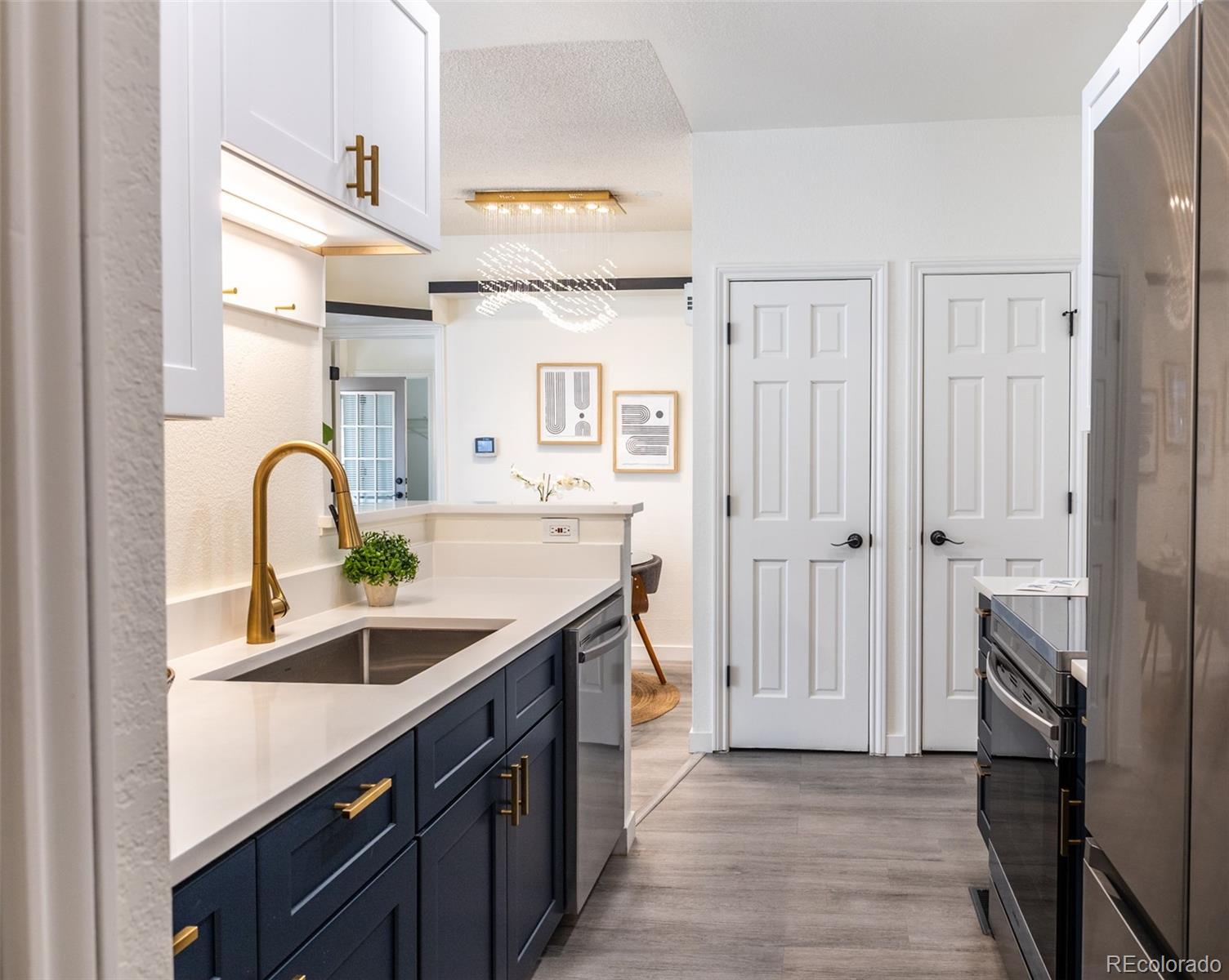 MLS Image #13 for 3016 w prentice avenue l,littleton, Colorado