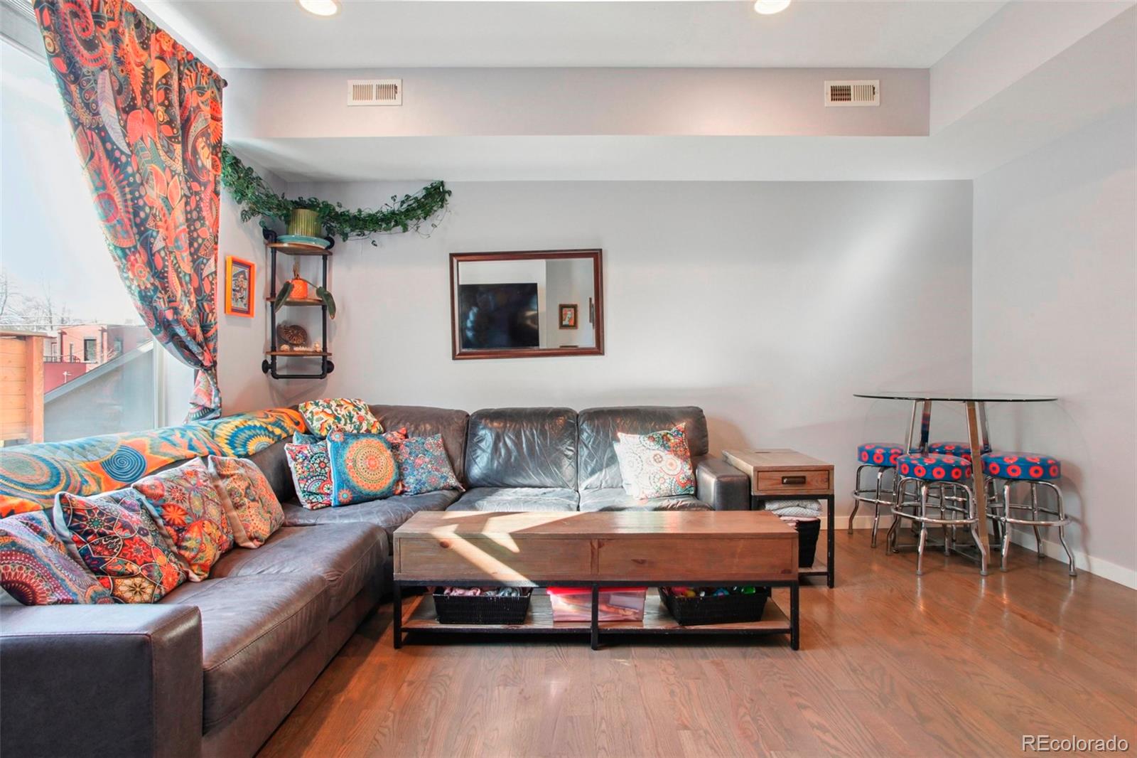 MLS Image #7 for 1883  vine street,denver, Colorado
