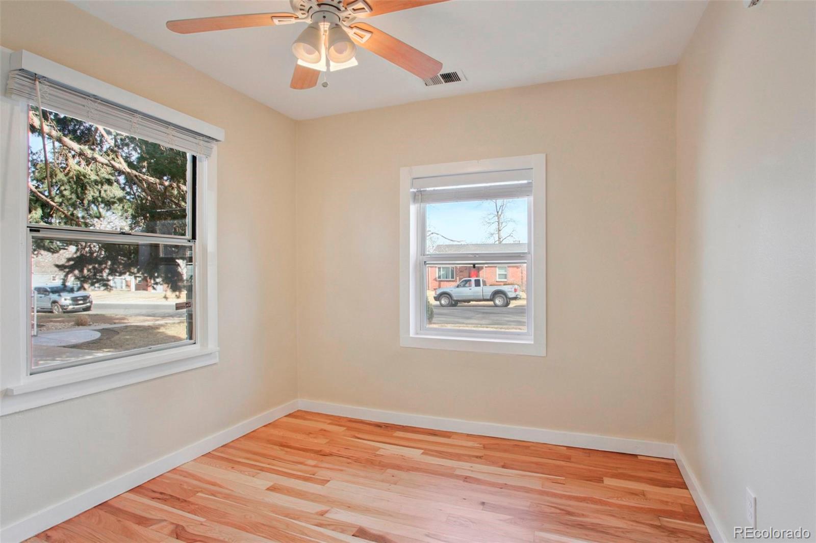 MLS Image #11 for 1661  valentia street,denver, Colorado