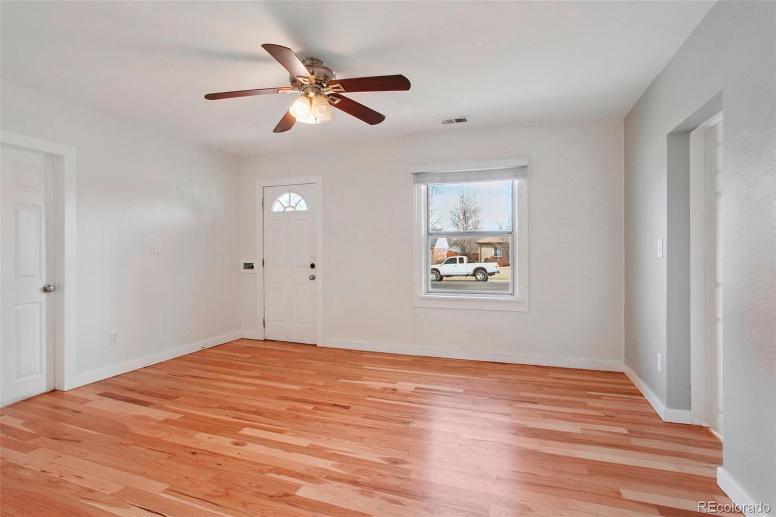 MLS Image #3 for 1661  valentia street,denver, Colorado