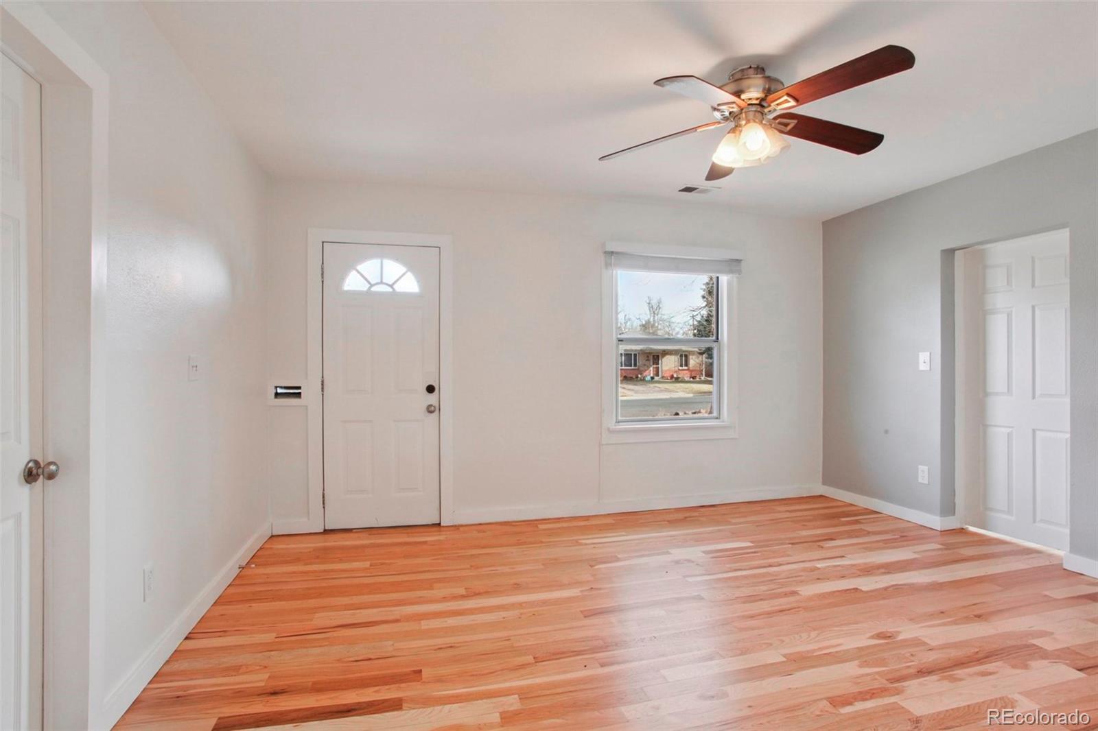 MLS Image #5 for 1661  valentia street,denver, Colorado