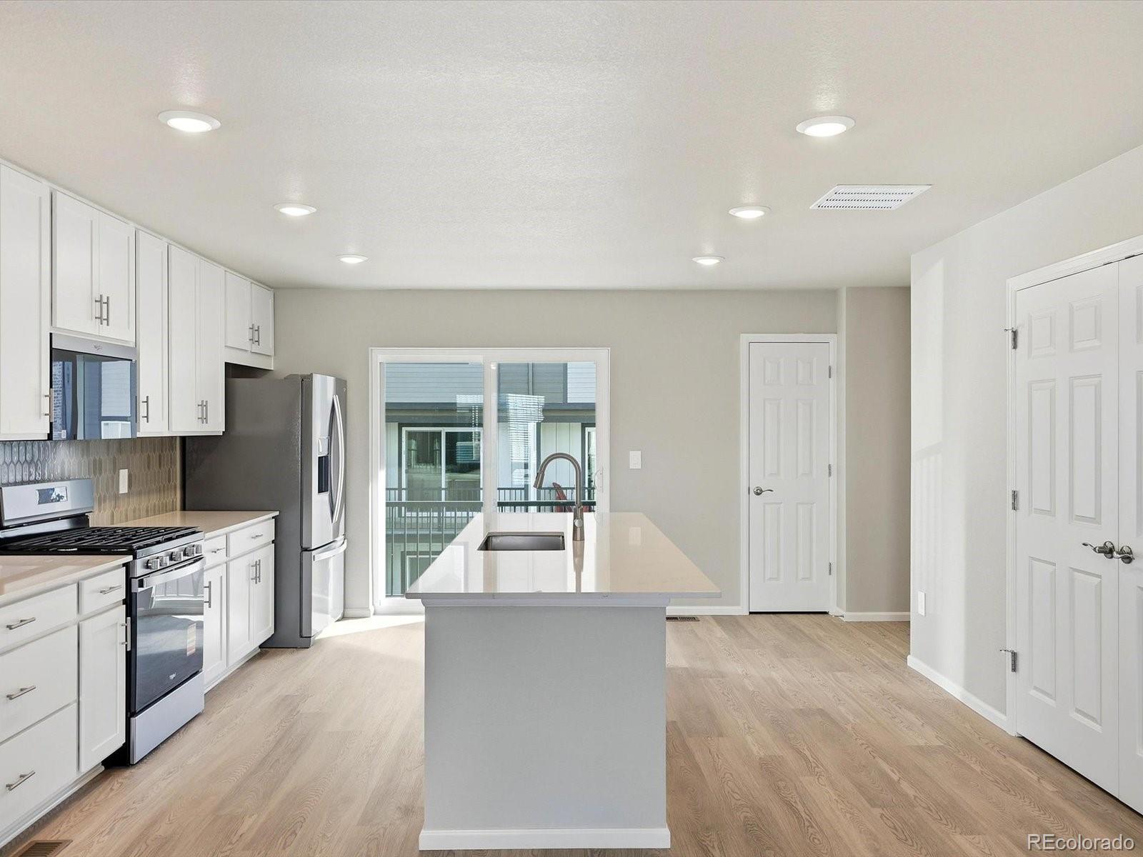 MLS Image #10 for 4651  talley street,morrison, Colorado