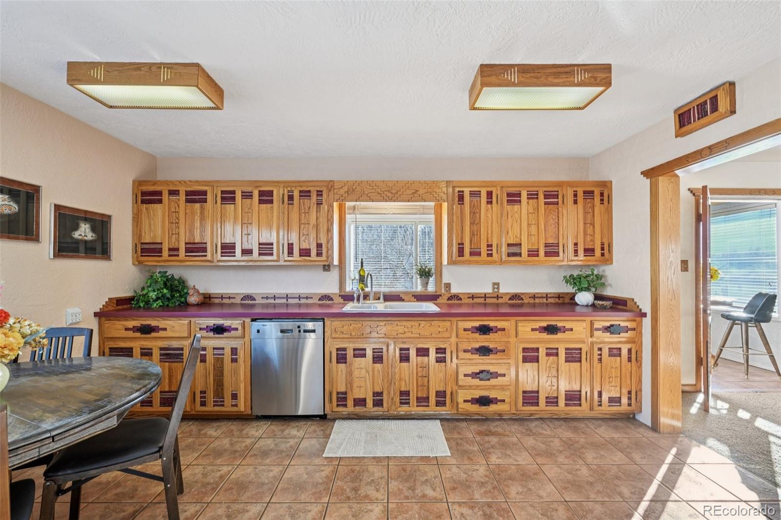 MLS Image #10 for 1055 n 18th street,colorado springs, Colorado