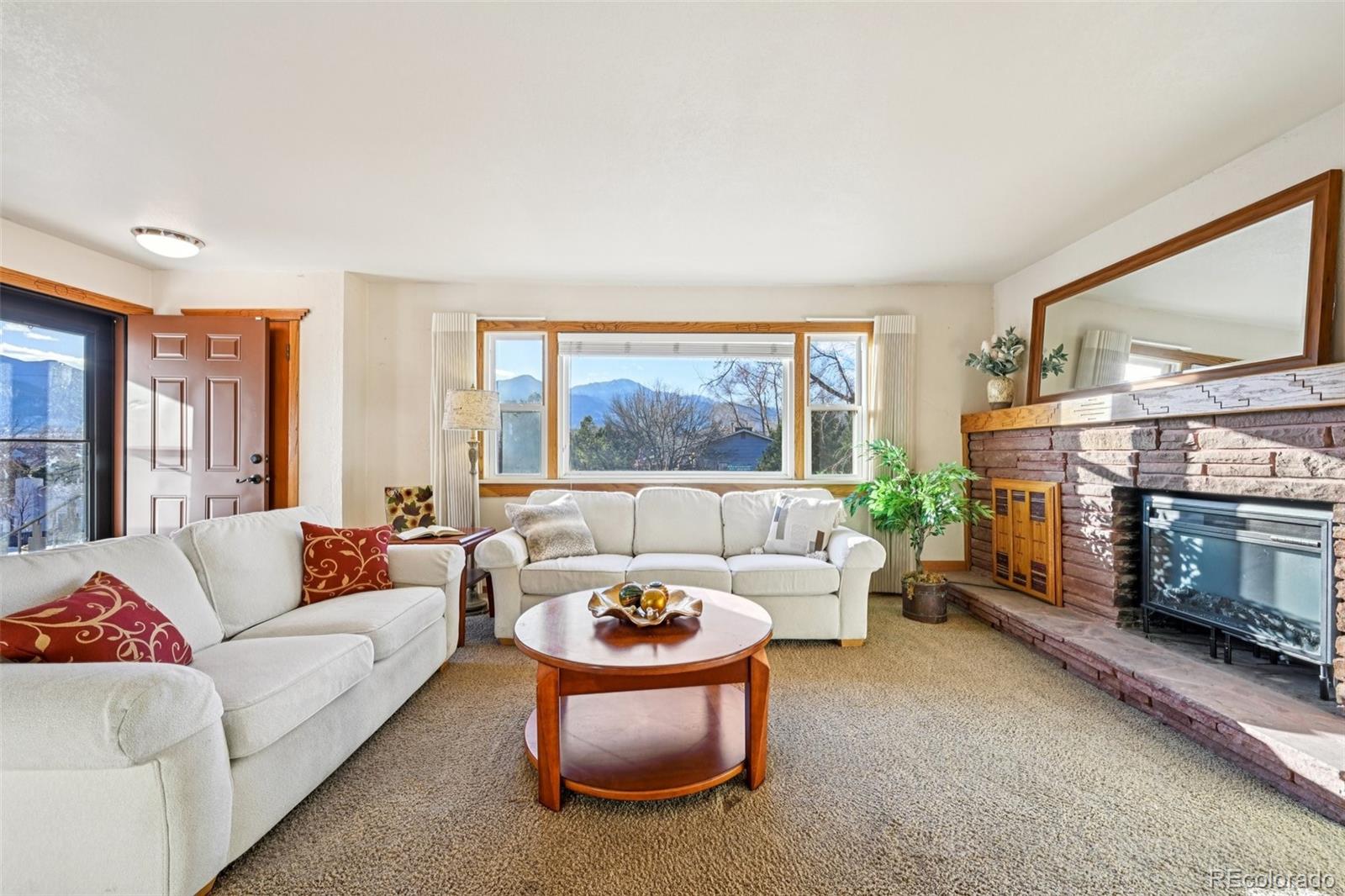 MLS Image #2 for 1055 n 18th street,colorado springs, Colorado