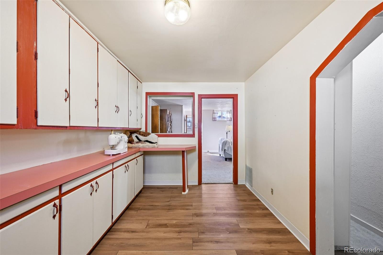 MLS Image #34 for 1055 n 18th street,colorado springs, Colorado