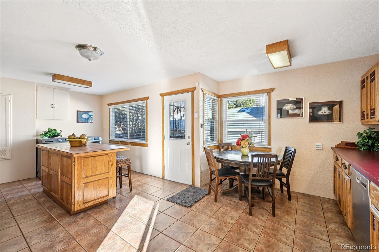 MLS Image #8 for 1055 n 18th street,colorado springs, Colorado