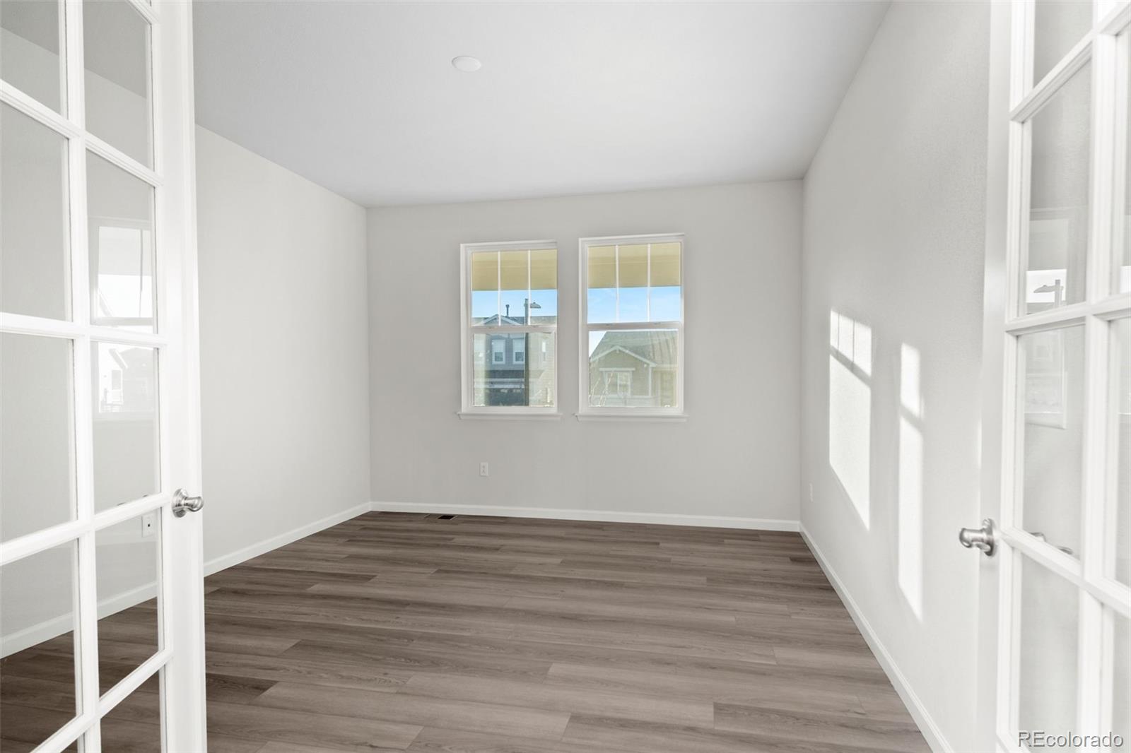 MLS Image #13 for 3888  grand baker street,aurora, Colorado