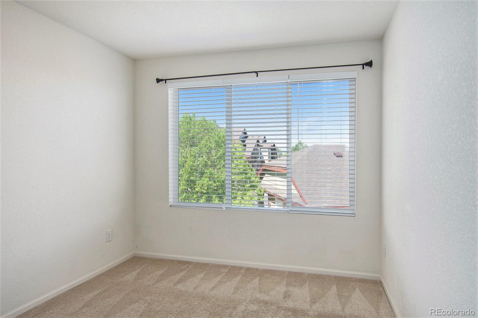 MLS Image #13 for 15165 e 16th place,aurora, Colorado