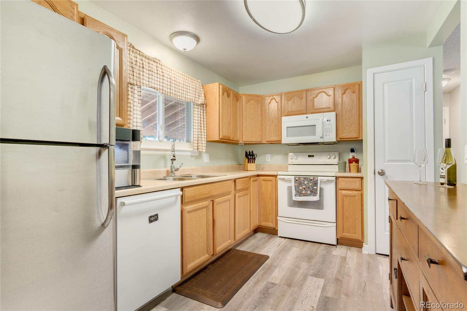 MLS Image #12 for 4405 e 93rd drive,thornton, Colorado