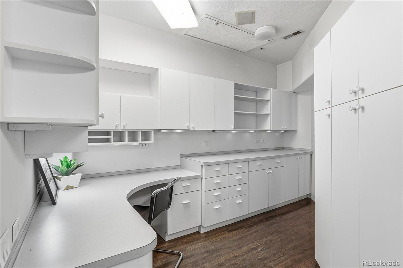 MLS Image #13 for 1940  blake street,denver, Colorado
