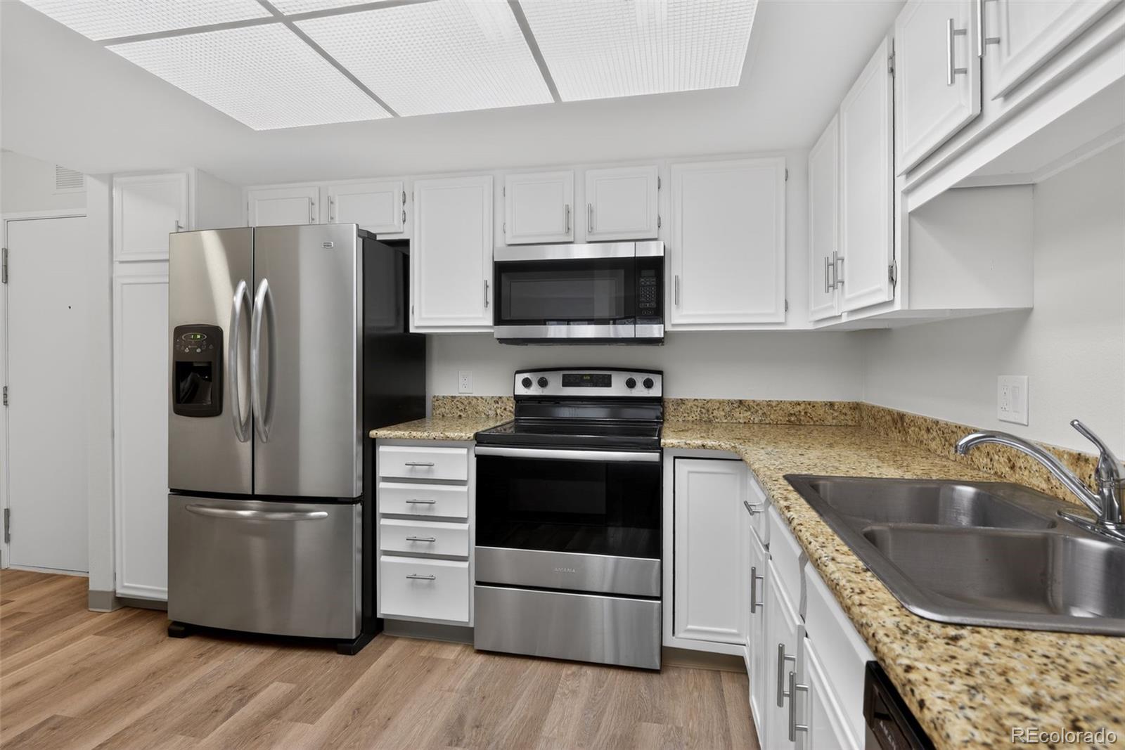 MLS Image #2 for 14152 e linvale place,aurora, Colorado