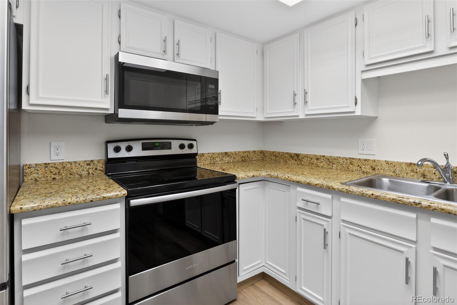MLS Image #3 for 14152 e linvale place,aurora, Colorado