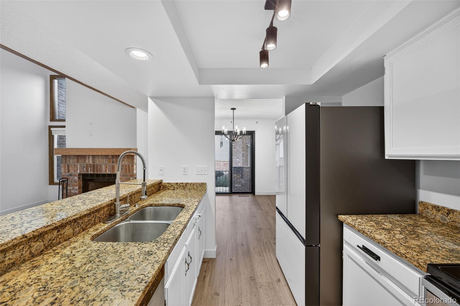 MLS Image #11 for 4110 s evanston circle b,aurora, Colorado