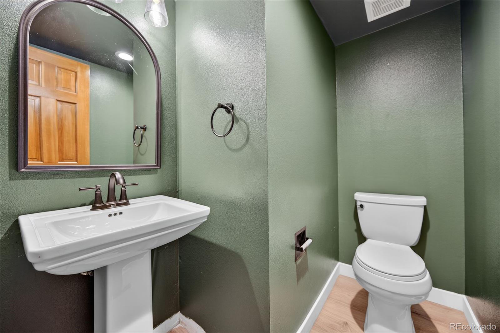 MLS Image #19 for 4110 s evanston circle b,aurora, Colorado