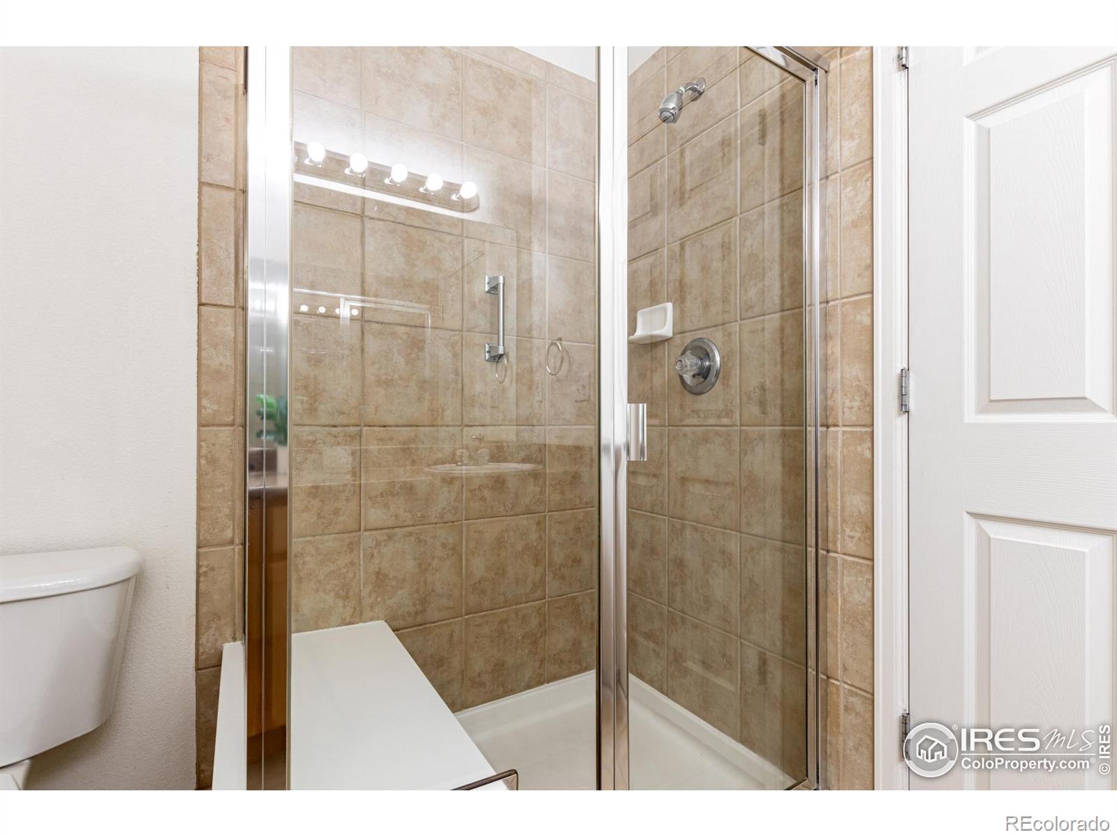 MLS Image #19 for 18766 e yale circle,aurora, Colorado