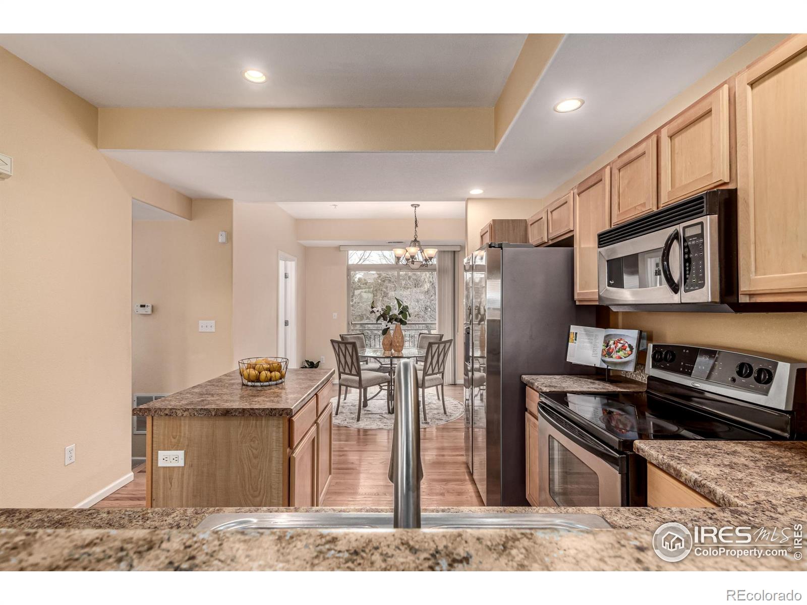 MLS Image #9 for 18766 e yale circle,aurora, Colorado