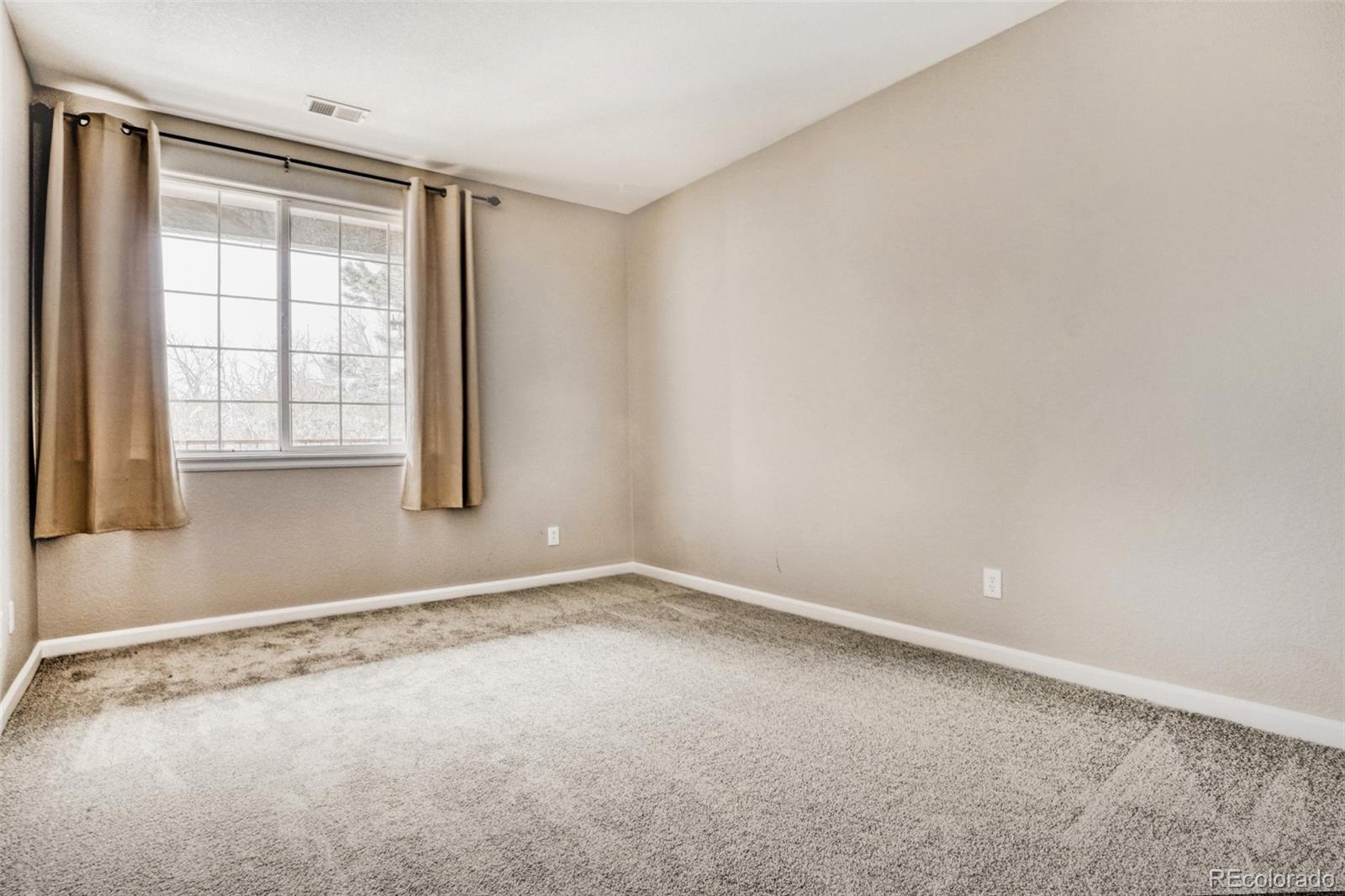 MLS Image #3 for 22560 e ontario drive,aurora, Colorado