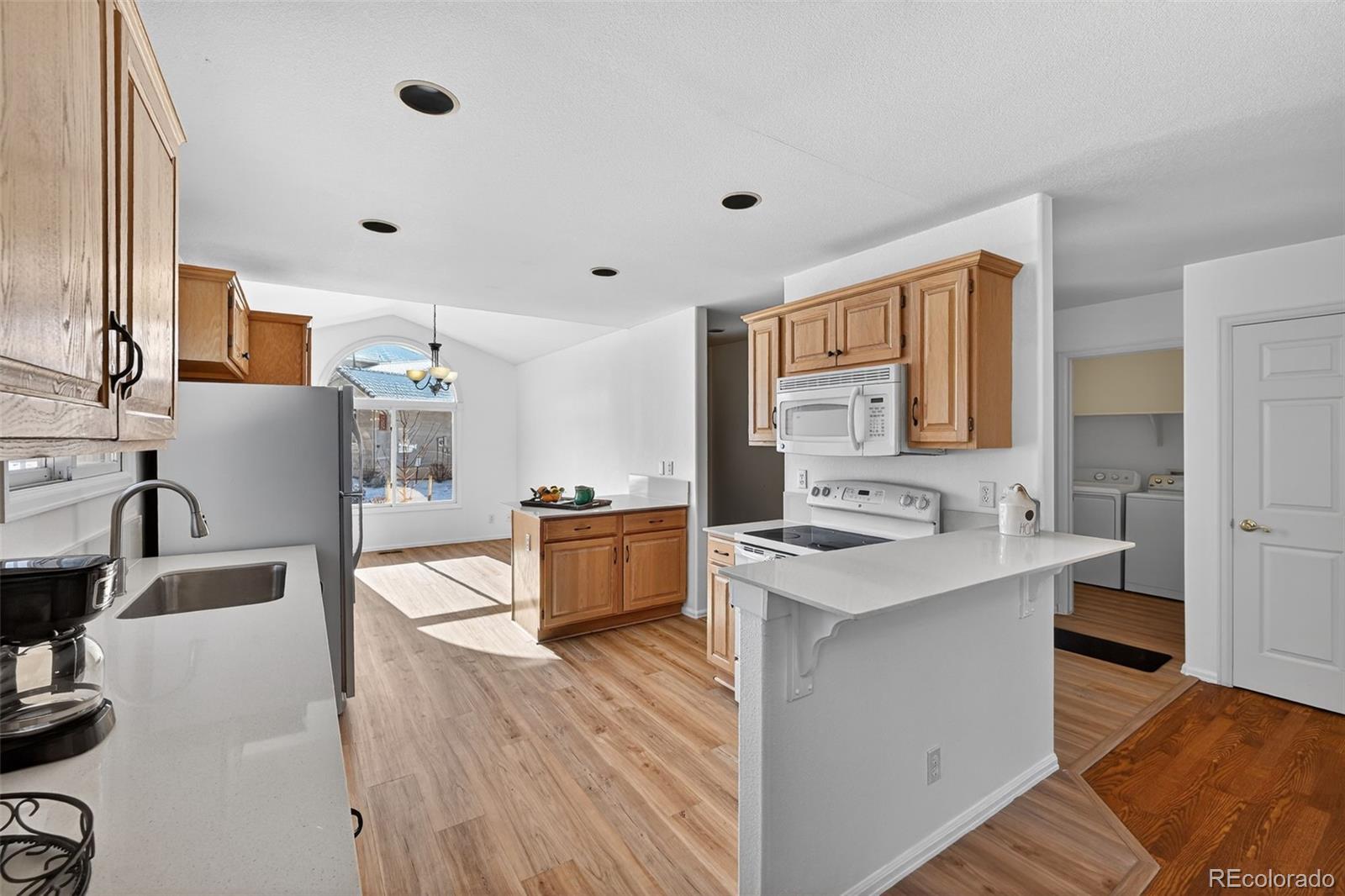 MLS Image #6 for 12  luxury lane,colorado springs, Colorado