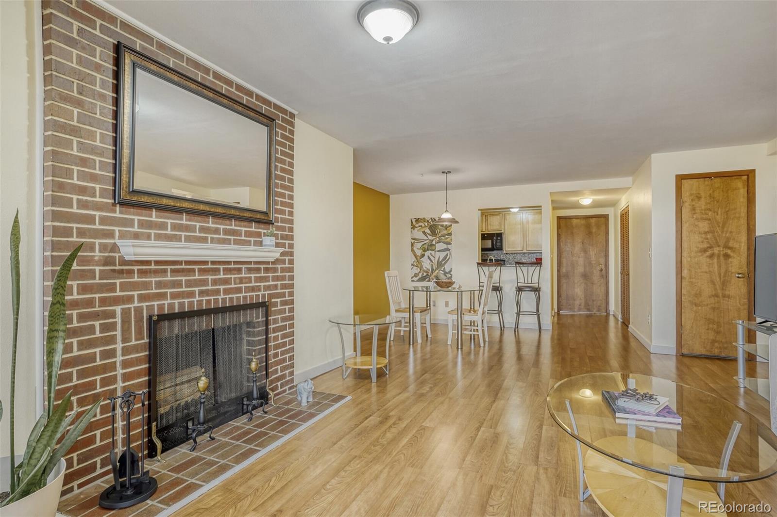 MLS Image #5 for 800 n pearl street 403,denver, Colorado