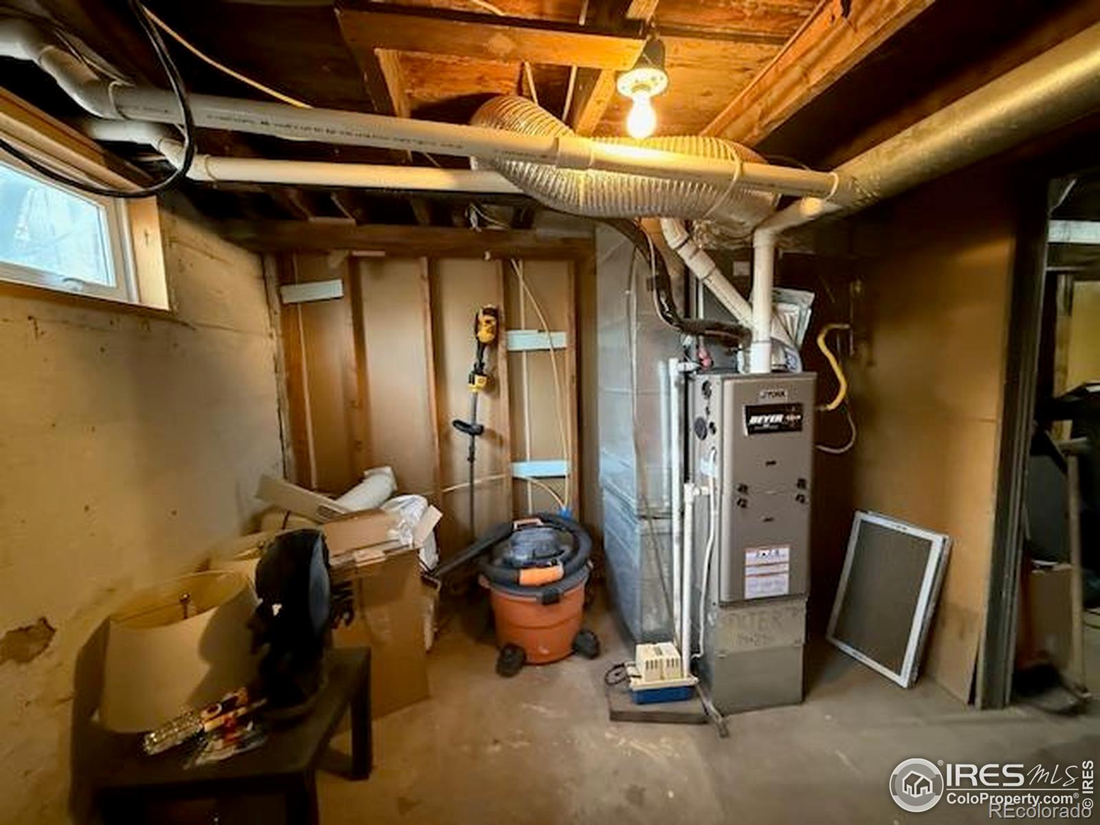 MLS Image #11 for 303  lee street,briggsdale, Colorado