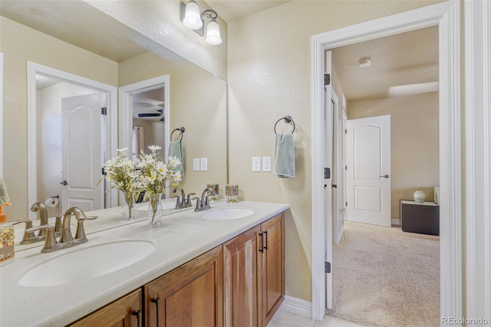 MLS Image #17 for 8247 s country club parkway,aurora, Colorado